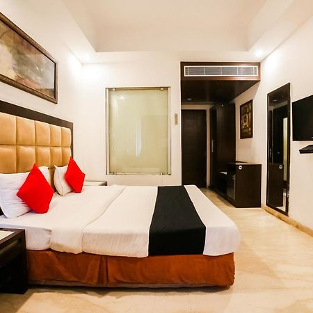 Hotel Livasa Inn Near Blk Hospital Dillí Pokoj fotografie
