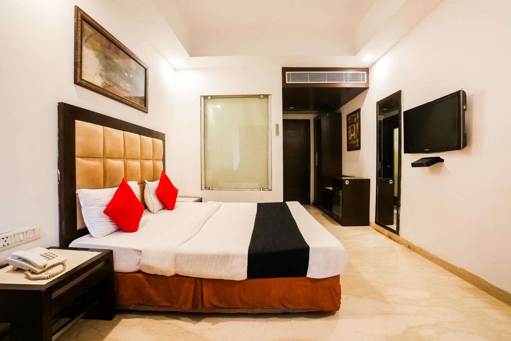 Hotel Livasa Inn Near Blk Hospital Dillí Pokoj fotografie