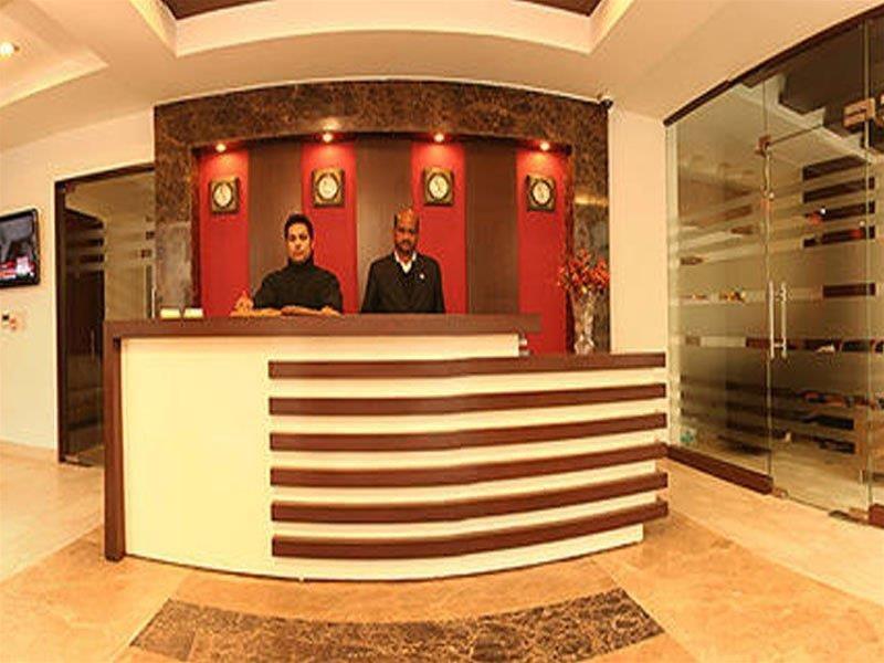 Hotel Livasa Inn Near Blk Hospital Dillí Exteriér fotografie